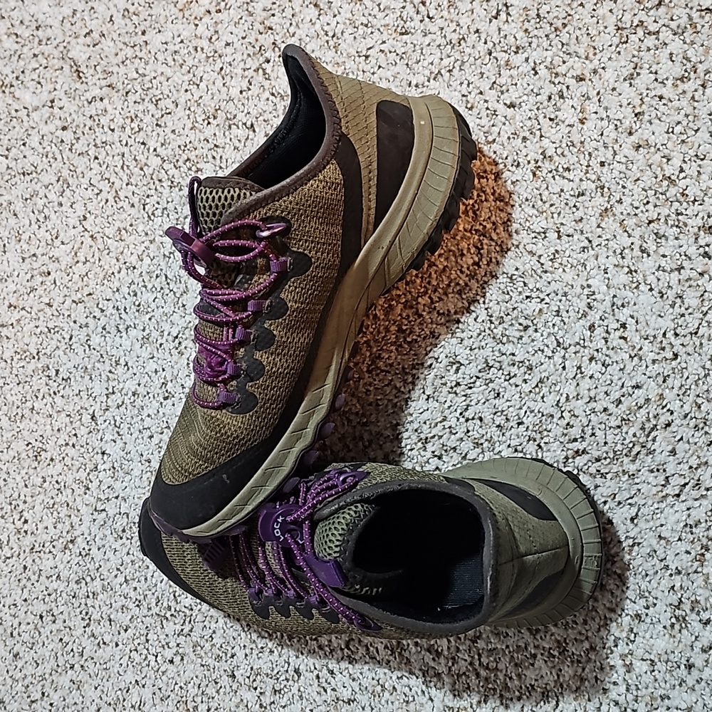 Merrell Shoes - Picture 2 of 6